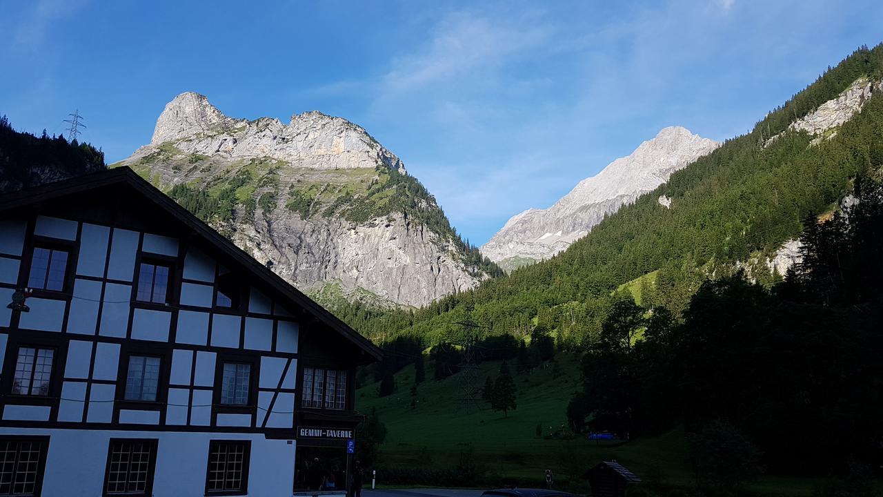 Hostel Gemmi-Lodge Kandersteg Exterior foto